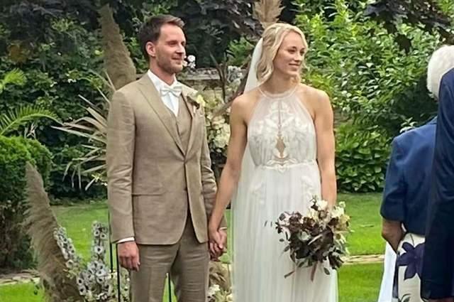 岩所话育儿|结婚影响状态！波兰接应失去往日重炮风采，利普曼状态明显下滑