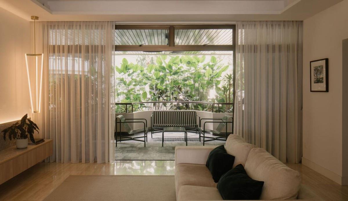 一家4口狠狠心，从三层别墅搬进237㎡的大平层，生活越过越好