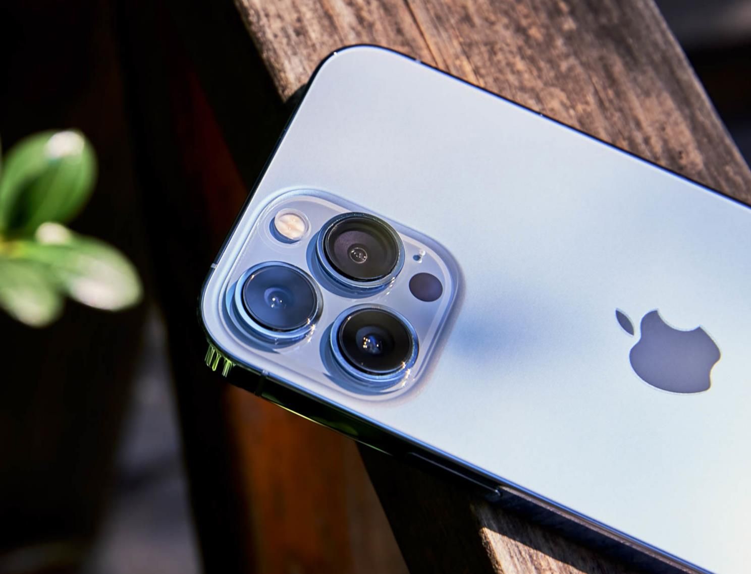 iphone13 pro|iPhone13 Pro最大缺点，信号拉跨，让人没脾气