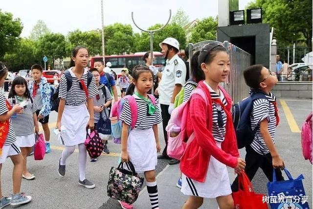 教育部|教育部下发“睡眠令”，中小学将调整到校时间，家长表示担心
