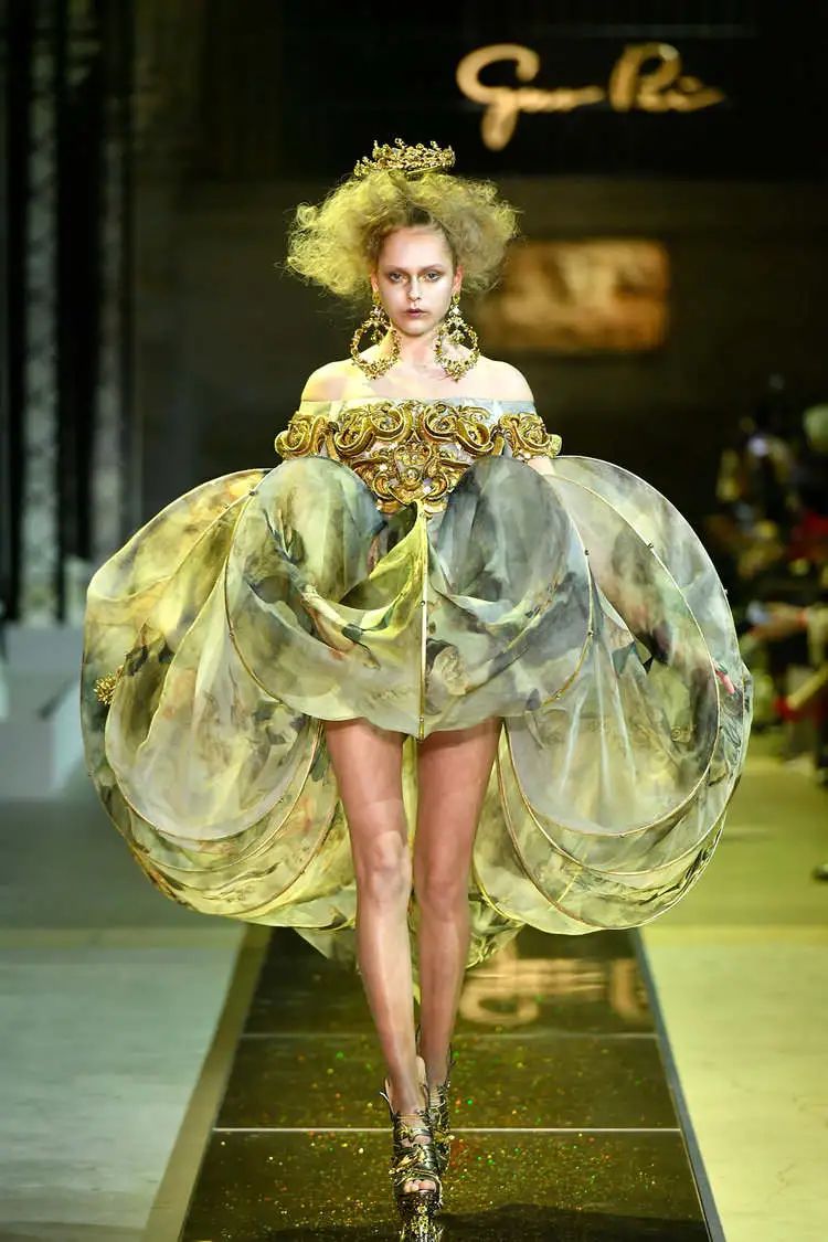 迪丽热巴|迪丽热巴“背后金主”曝光，女明星纷纷抢破头！网友：她一出手必是王炸！