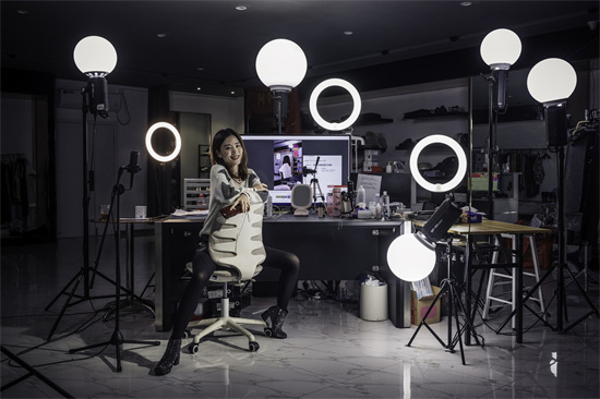 笔芯说一说星座|2021年直播带货口碑好的10款化妆品 现在主播带货真的太赚钱了