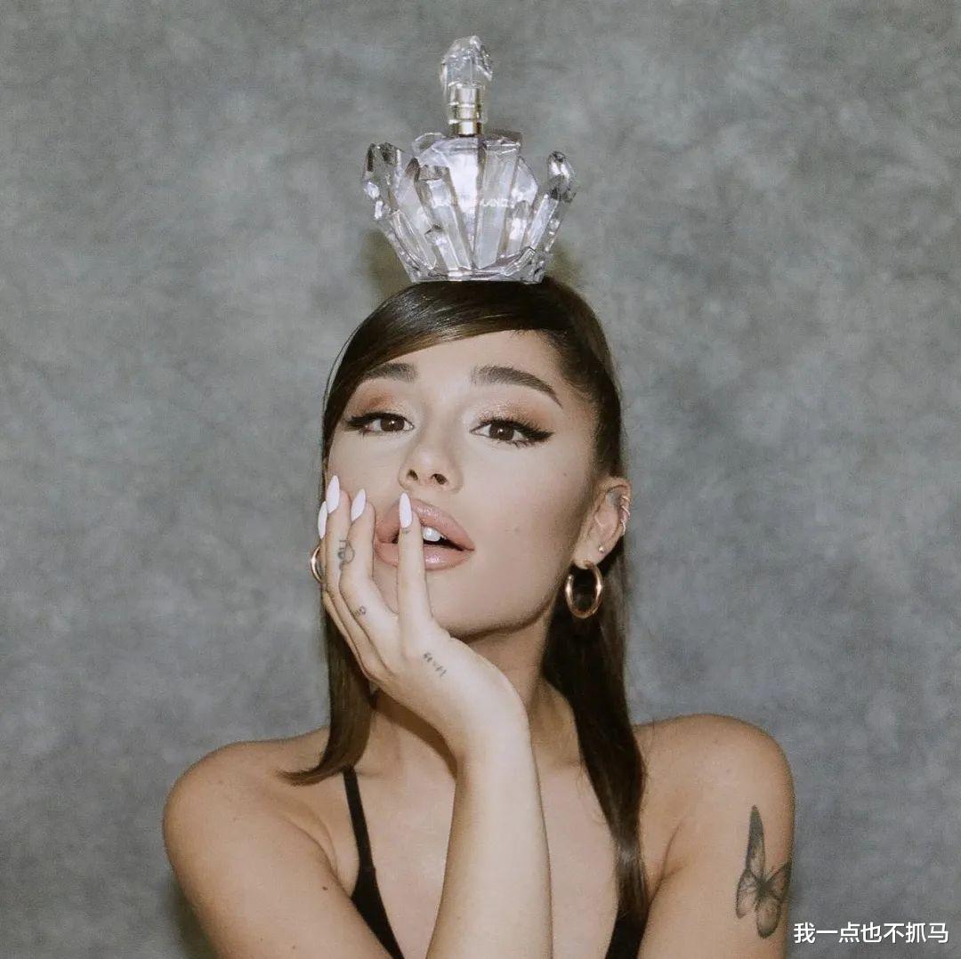 爱莉安娜·格兰德|王力宏还没被封杀，她却突然宣布“退圈”！