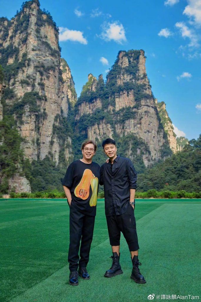 谭咏麟|谭咏麟懒理桃色丑闻皆李克勤酒店房看球, 爆料者突然人间蒸发被清空帐户!