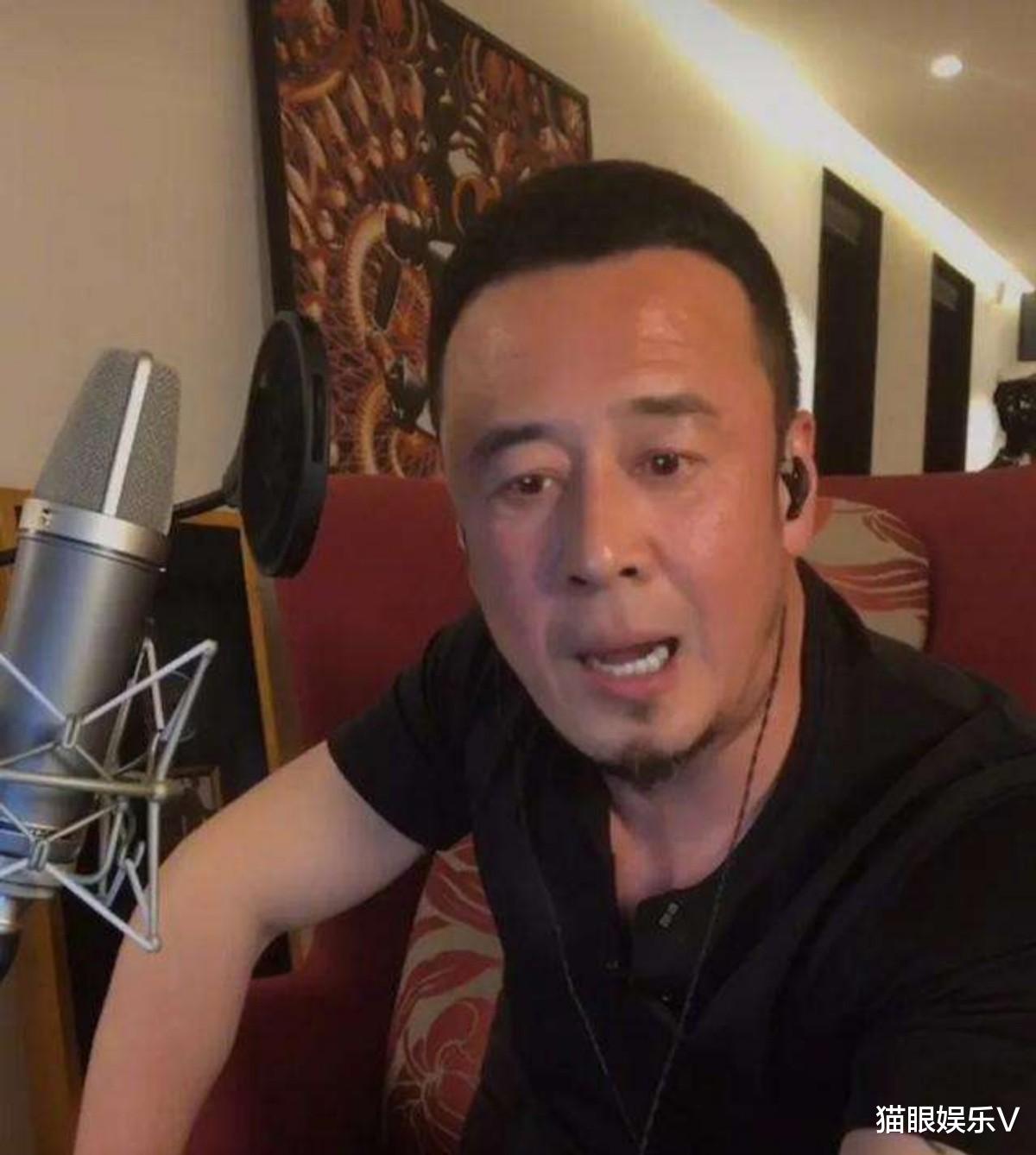 杨坤|歌手杨坤发文惹争议！疑似暗讽一大批明星，还曾批评杨幂不会唱歌