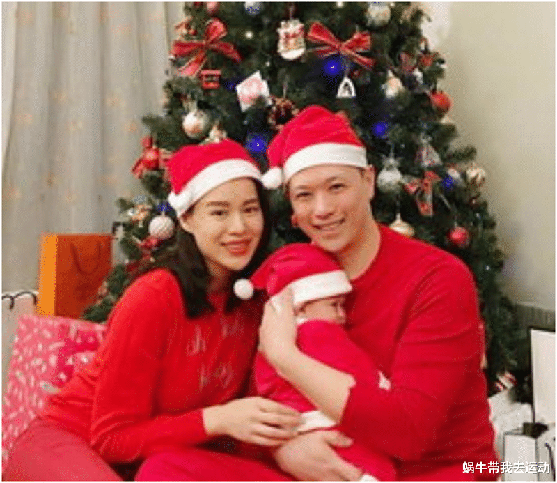 胡杏儿|晒近照，老公被嘲“世纪软饭王”，胡杏儿怒发千字文实力护夫