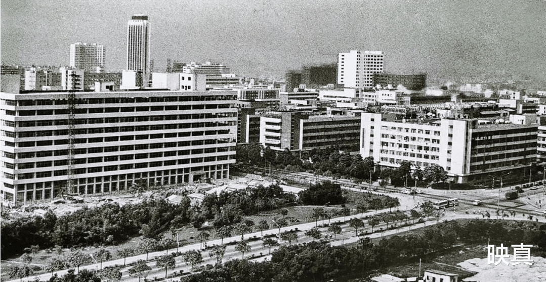1993年,中俄列车抢劫主犯,逃亡19年变身慈善家,因孝心暴露身份