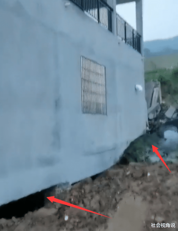 社会视角说 湖北：村民新建楼房因地基不牢，房屋倾斜下沉，“几十万打水漂”