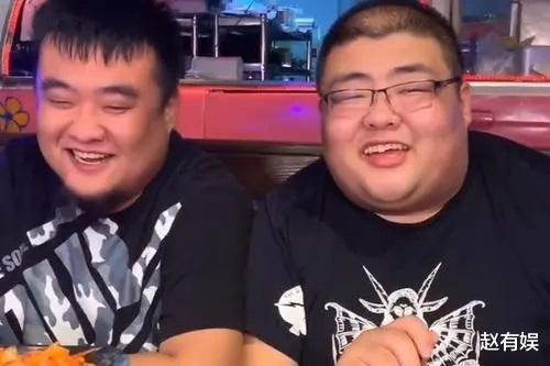 饮食|510斤的吃播还在吃，父母也都支持：能吃又能赚钱，多好的事