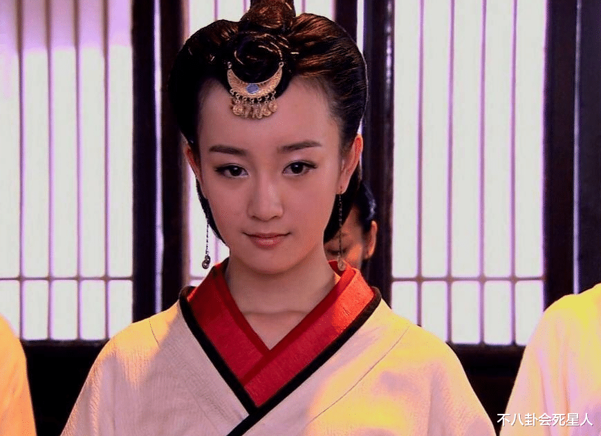 刘雨欣|患抑郁、老公出轨家暴、三次流产引产，今33岁刘雨欣成电影节评委