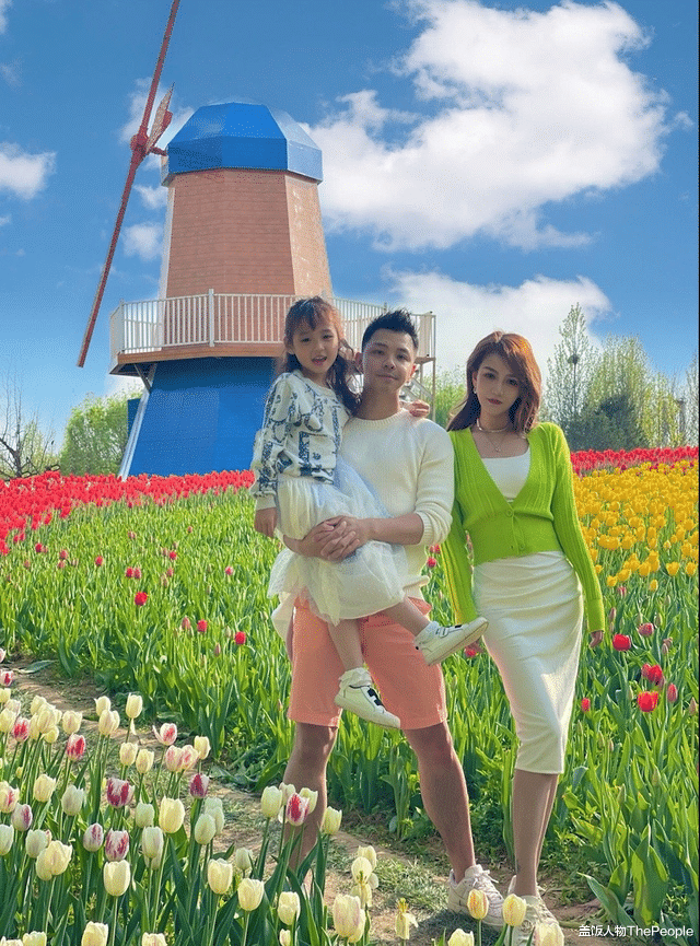 贾云馨|长相浪费基因?这些星二代,明明跟父母共用一张脸