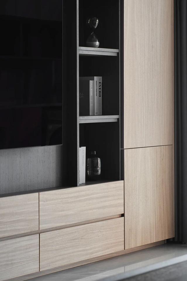 101㎡现代简约，黑白灰+原木质，时尚优雅又舒适