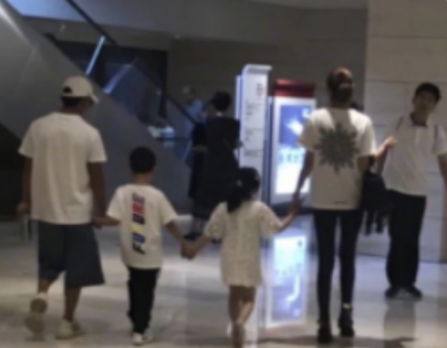 王宝强|马蓉让他受尽屈辱，冯清恶评不断，王宝强就不能找个老实人吗？