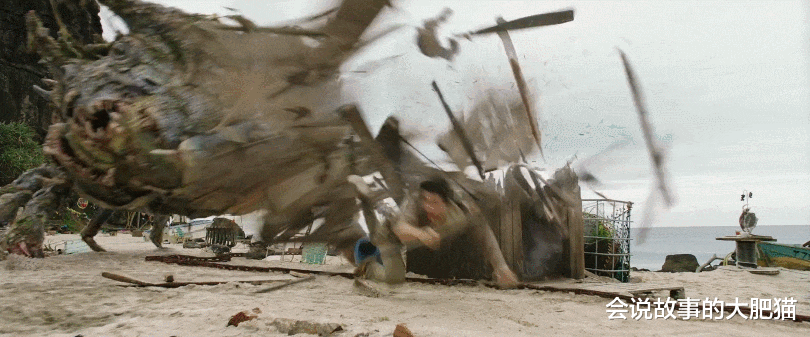 爱与怪物 《爱与怪物》末日生物-地狱蟹 狰狞巨嘴是名副其实的血肉粉碎机