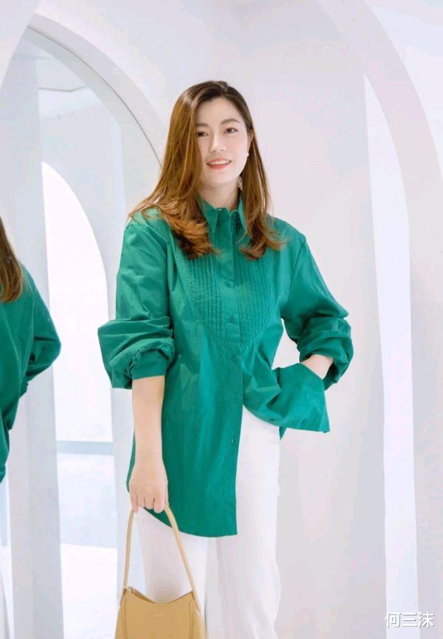 何三沫|把简约的衬衫穿对了，不仅精致减龄，还会呈现优雅的气质