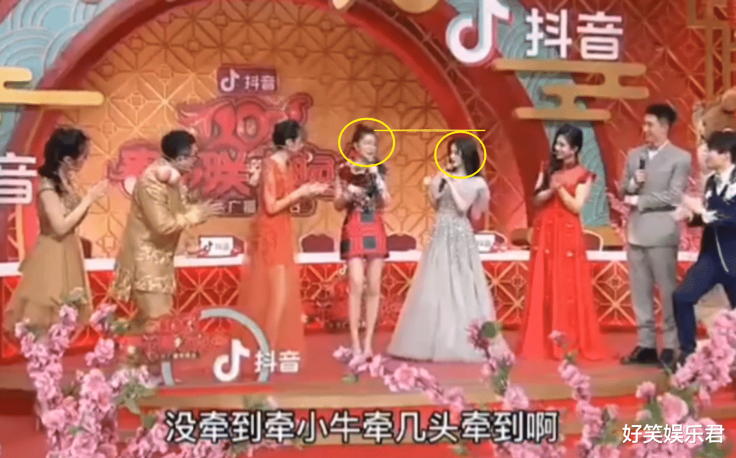 鞠婧祎|李沁亮相北京卫视，站在159的鞠婧祎旁边，这身高差没搞错吧？