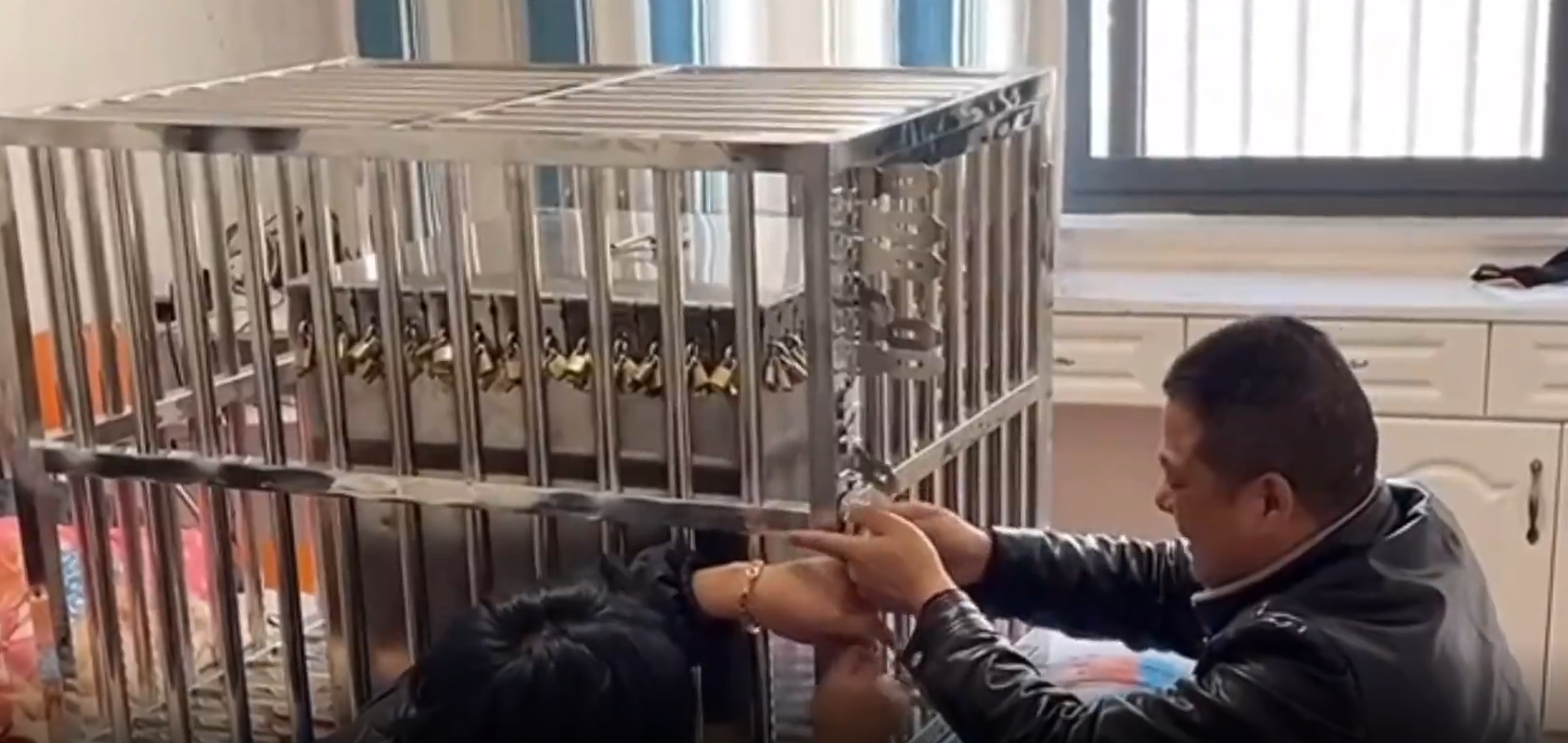 短视频|全网粉丝超过1亿！“网瘾少年”疯狂小杨哥，爆火的背后有何玄机