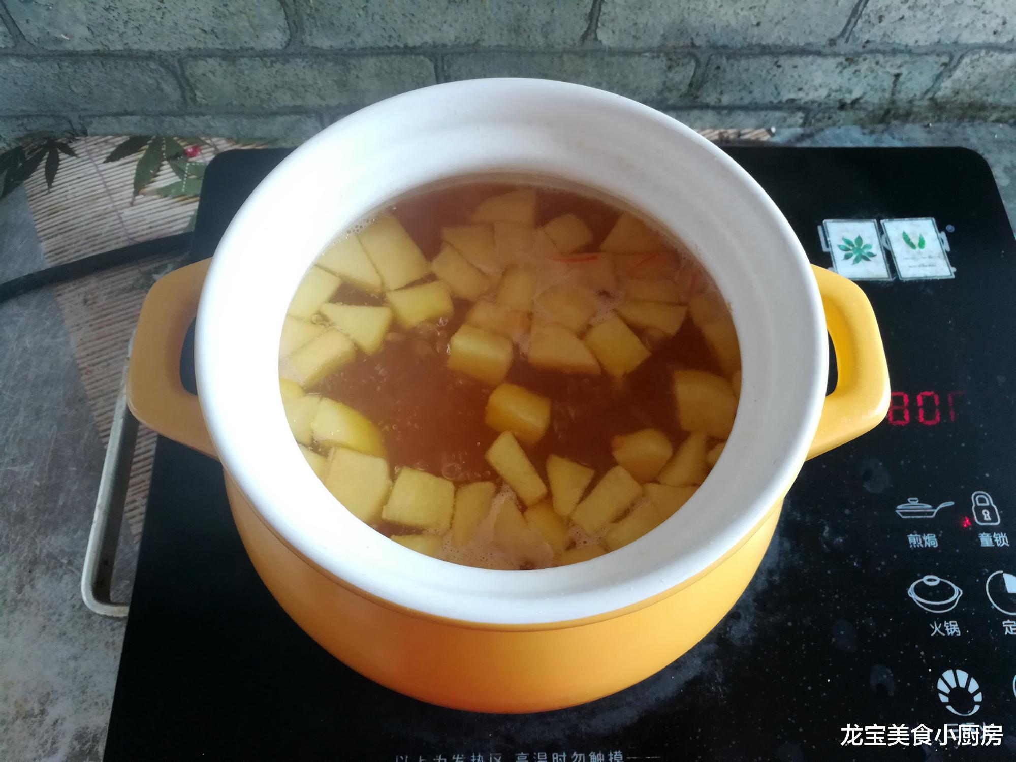 医生|从白露开始，用它和梨煮水，我家隔天喝一次，很多人不知道有啥用