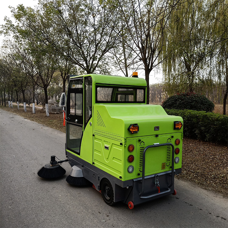 环卫扫地车的使用跟季节的变化存在着哪些关系?