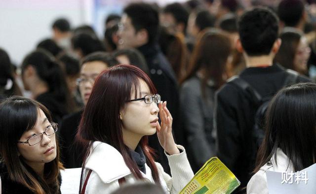 大学生|大学生“不值钱”了？“高级技工”缺口达2000万人，国家有举措了