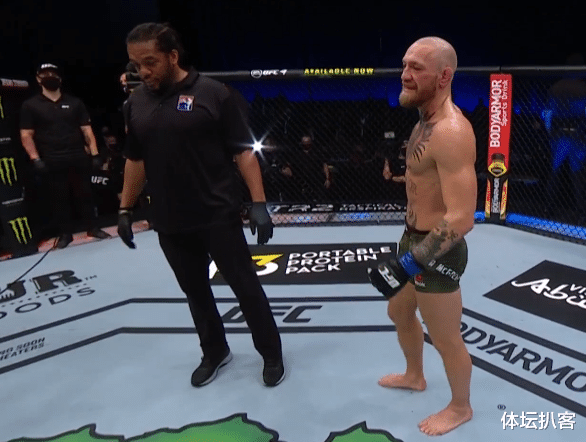 李景亮|嘴炮被打服了！遭現場拳迷狂噓，走路一瘸一拐，李景亮點評敗因