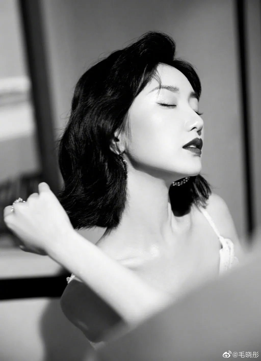 毛晓彤|锤爆渣男24小时后，毛晓彤朋友圈一句话封神！