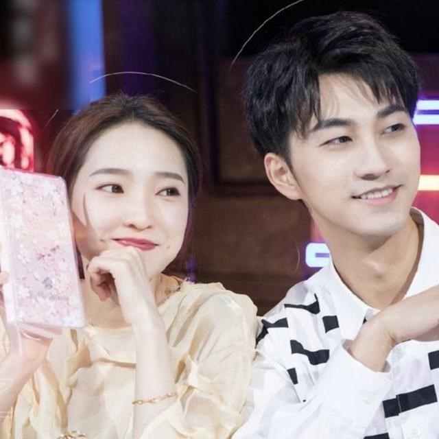 冉昊腾星座屋 方陈式后续:麦乐迪2个月涨粉100多万,工作太忙和Simon聚少离多