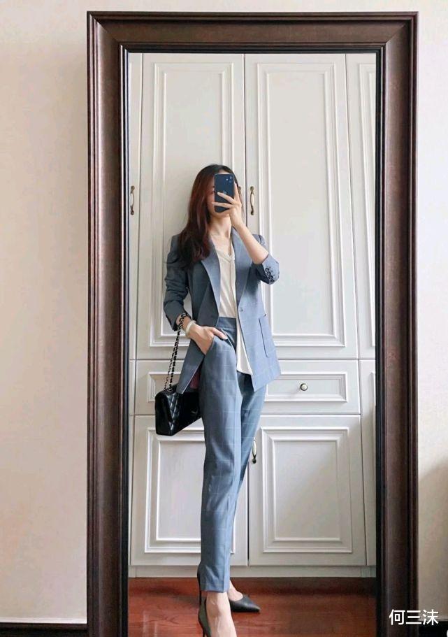 法术|得体的职场穿搭会很有魅力，能在人群中脱颖而出，美成焦点