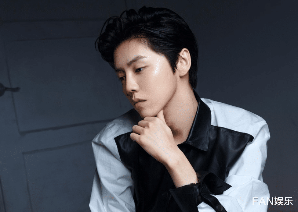 王子文|孩子父亲是谁？王子文圈内好友评论暴露了很多信息，受伤太深！