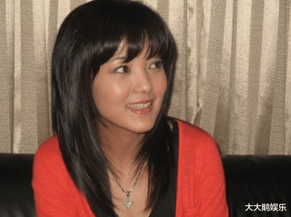 谢雨欣|可伶的雨欣：18岁生子，4登春晚，跟男友睡了4年却不知他真实姓名