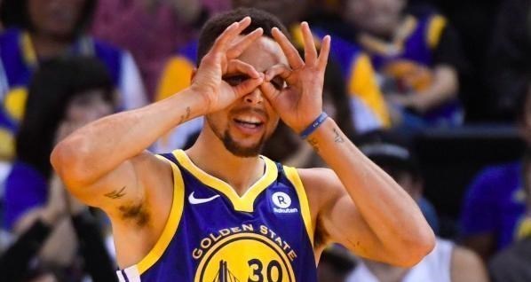 斯蒂芬·庫里|歷史首次！55次吹罰，80個罰球，賽季至今最丑陋的比賽