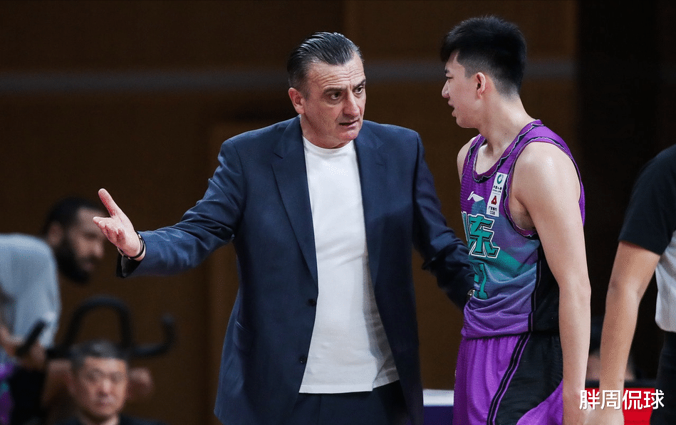 巩晓彬|巩晓彬深夜突传2个消息！山东帅位之变终有定论，季后赛憋大招