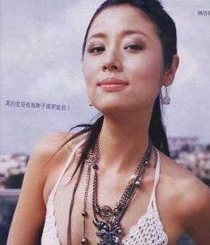 林心如|她被评为港台年度最受欢迎艺人，如今45岁的林心如事业越发红火外