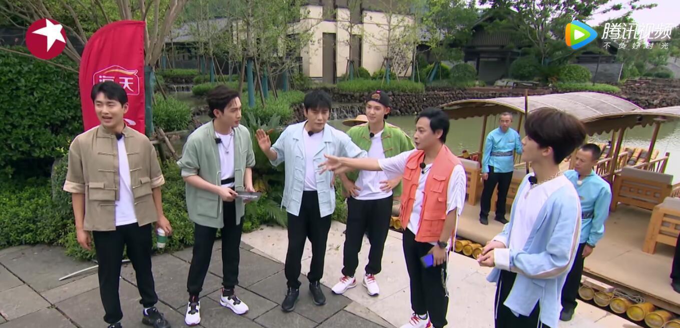 奶球妈咪聊|陈志朋的“真实”让人尴尬,成年人社交的“真实”让陈志朋尴尬