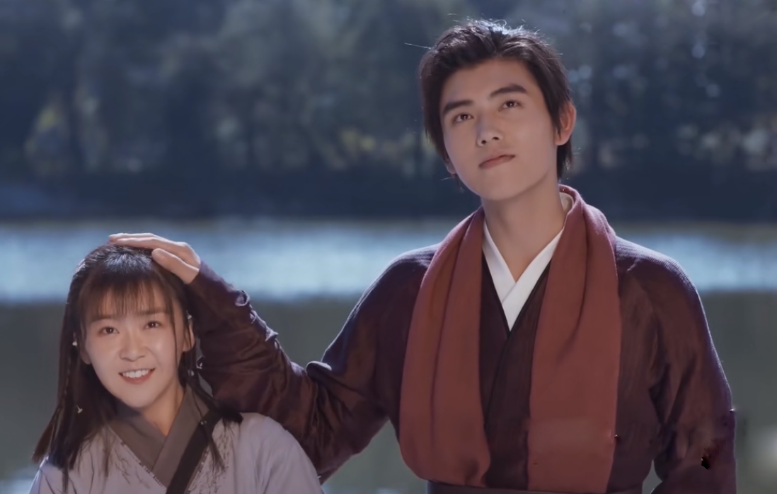 邢菲|满屏160-女主配185+男主的偶像剧，确定不是在整导演吗？