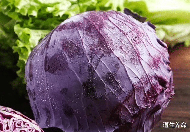 蔬菜|天冷了皮肤干燥,这5种蔬菜维生素高,皮肤光滑又细嫩,真漂亮