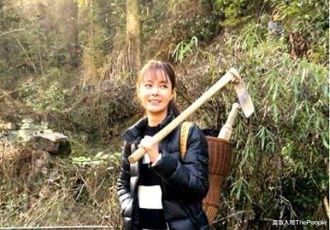 玉米|明星回村“土味现形记”：舞台上有多光鲜亮丽，回家就有多接地气