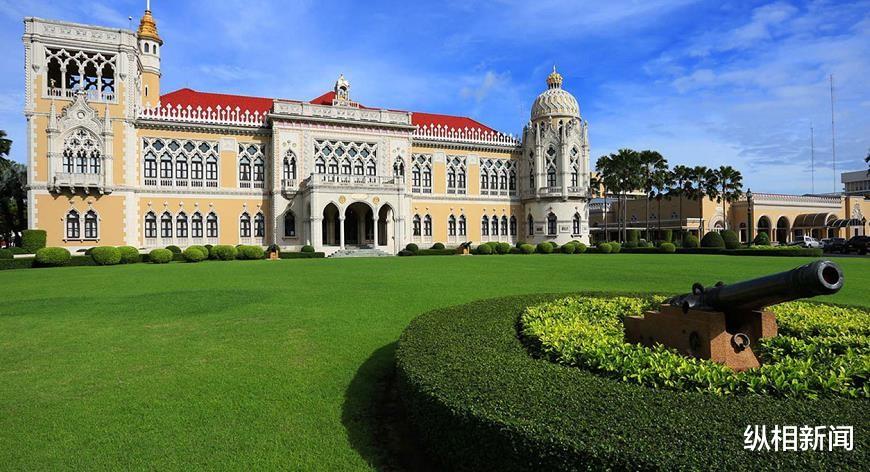 纵相新闻 海外疫情汇总：菲律宾总统接种中国疫苗，西班牙一军人接种阿斯利康疫苗后死亡