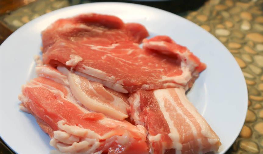 |保存猪肉，不要直接放冰箱，肉贩子教你一招，一个月新鲜不变味