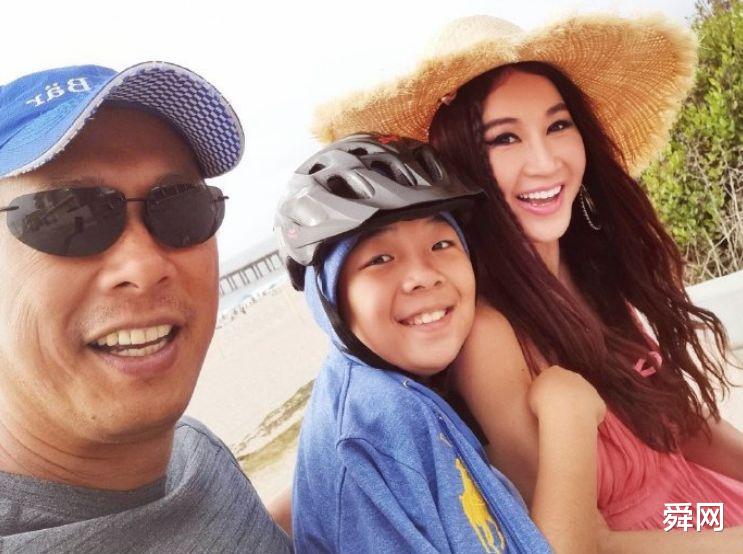 老明星|收养孤儿的5位明星，她最狗血了，养女竟然抢走了自己的丈夫