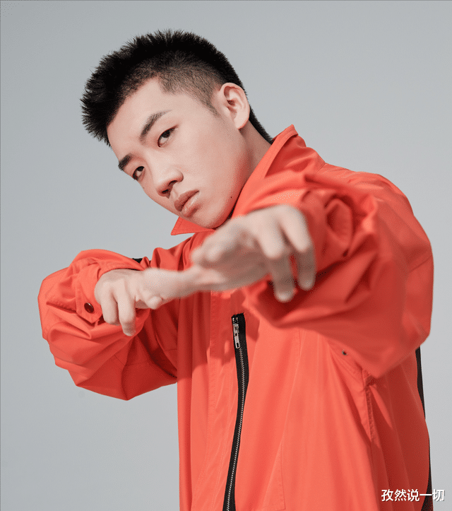 陈亚男|《追光吧》播出两期，热播榜一成绩斐然，下血本请来8个冠军哥哥