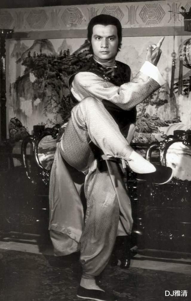 傅声|帅小伙17岁出道，曾比成龙红，29岁离奇死亡，究竟是遭陷害还是太疯狂？