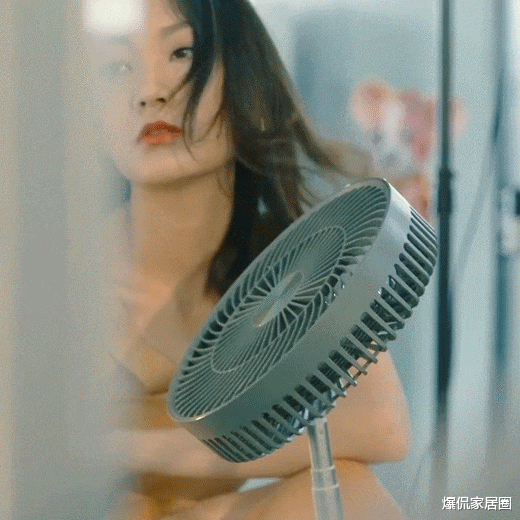 爆侃家居圈|撕掉戴森、巴慕达的“遮羞布”！国产折叠扇凭实力走红，一年销量破百万