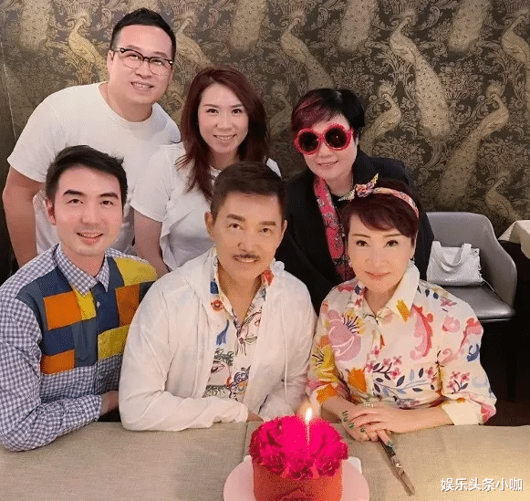 谢贤|爷孙恋掰了，拿走2000万分手费？