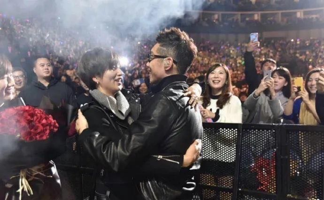 90后女孩一场梦|世界冠军背后的女人姚彦:拥有最好的爱情,和最骄傲的老公