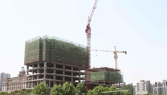 房价|多地发“限跌令”，防止房价出现大跌，背后说明了什么？