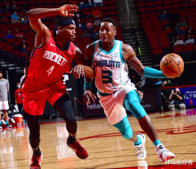 天津市|內(nèi)訌實錘？火箭慘敗，沃爾怒斥豪斯不傳球，2人激烈爭吵都不敢勸架