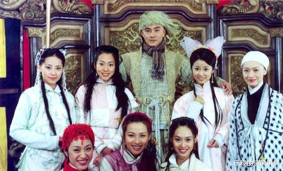 韦小宝|同样是演韦小宝，有的成了经典，有的成了笑话，第一版居然是反串