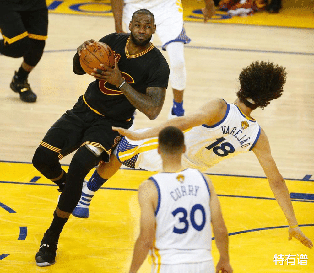 勒布朗·詹姆斯|原来是他们！詹姆斯NBA早期生涯两个好兄弟！