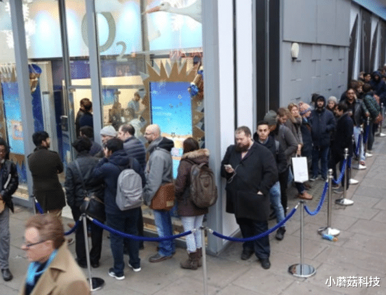 苹果|美国手机市场重新洗牌：苹果42%排第一，中国品牌独占3席！